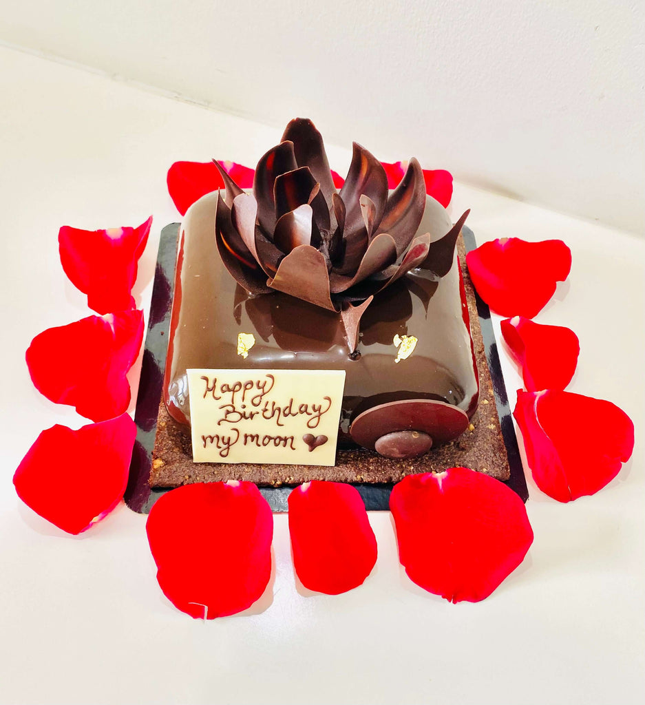 CHOCOLATE APHRODISIAC CAKE Vancouver Red Rose