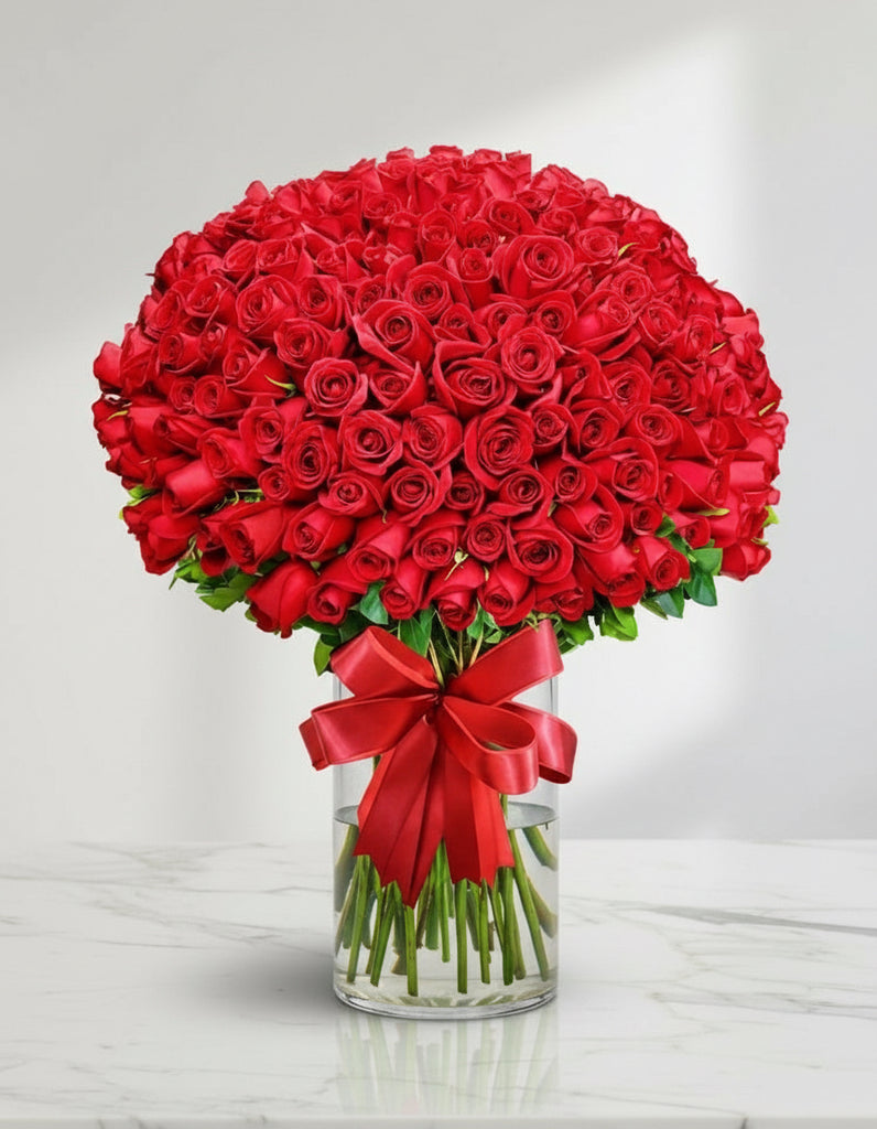 365 Red Roses 365 RED ROSE BOUQUET