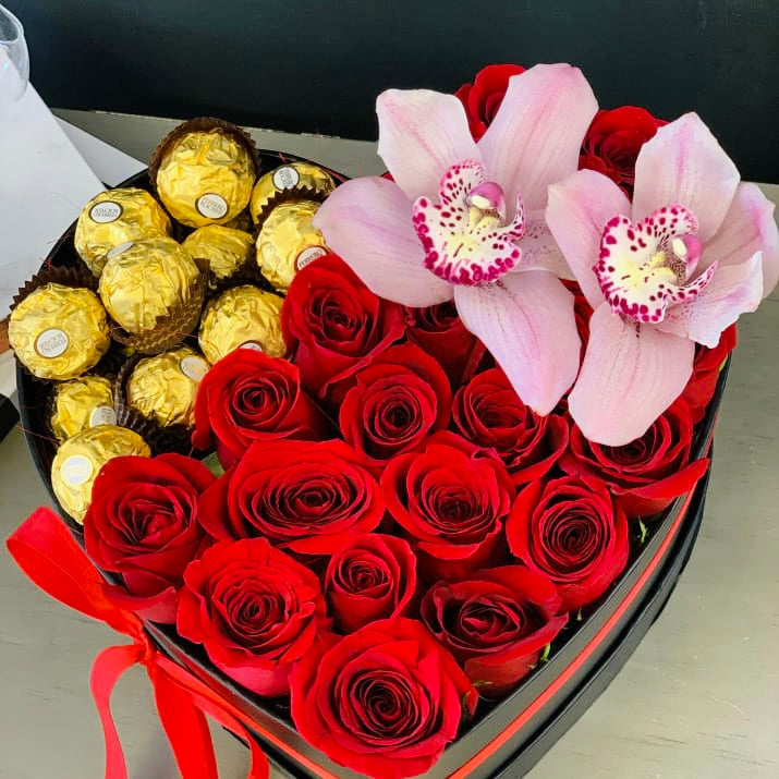 ROSES & CHOCOLATES IN HEART-BOX